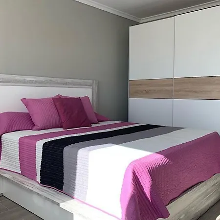 Charming With Sea Views, Playa Arenal,